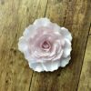 Rose in Wellenform in rosa